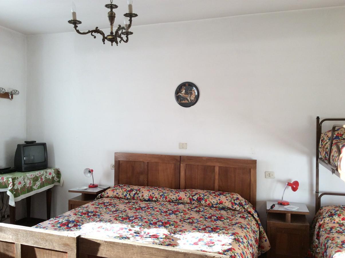 Albergo Cervo 폰테디레뇨 외부 사진